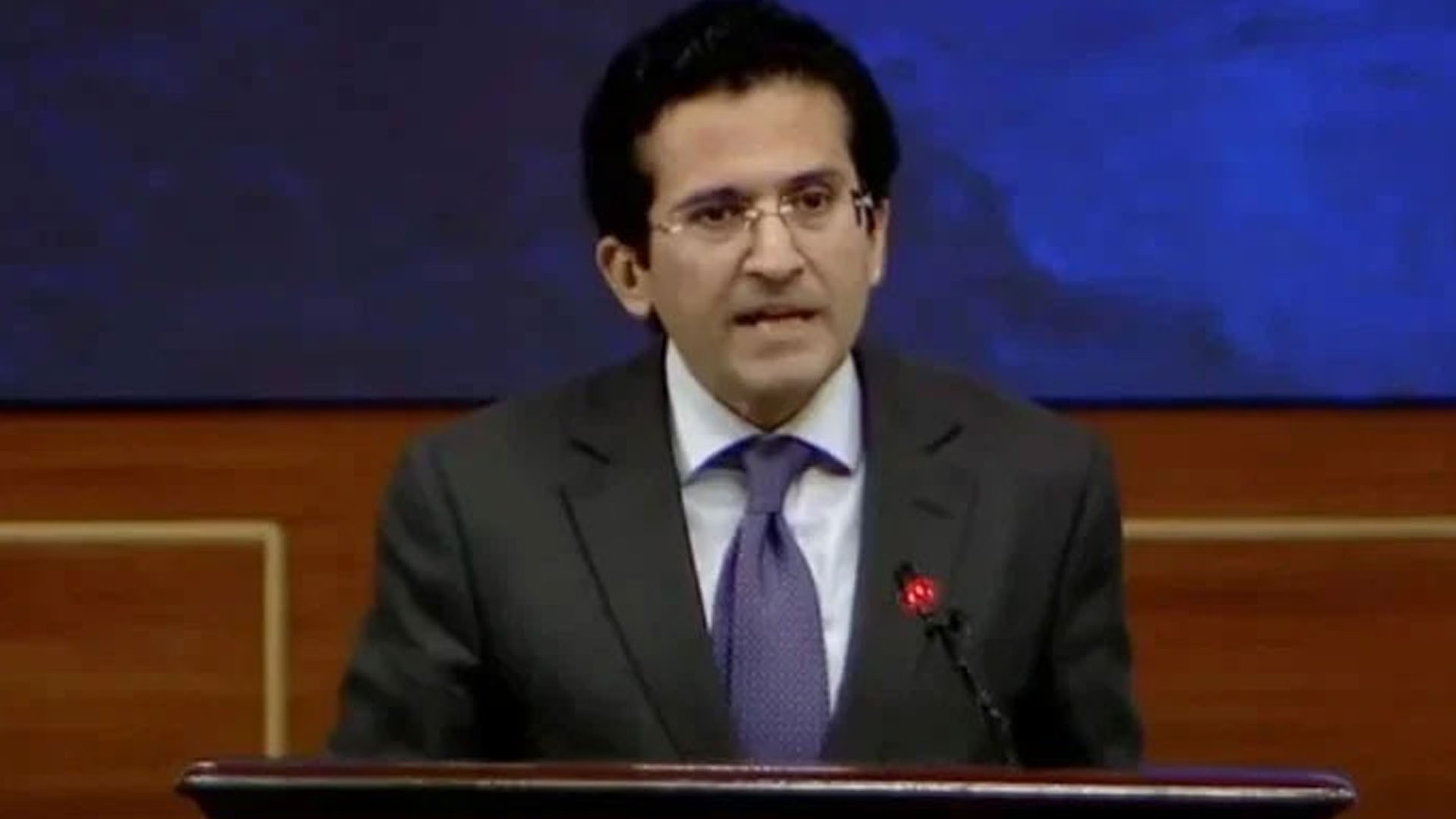 معاشی دباؤ کے باوجود متوازن فیصلہ، زراعت و ٹرانسپورٹ کے تحفظ کے لیے ڈیزل پر کم بوجھ رکھا گیا،علی پرویز ملک