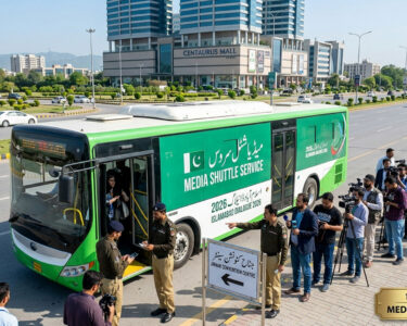 صحافیوں کے لیے شٹل کا آ