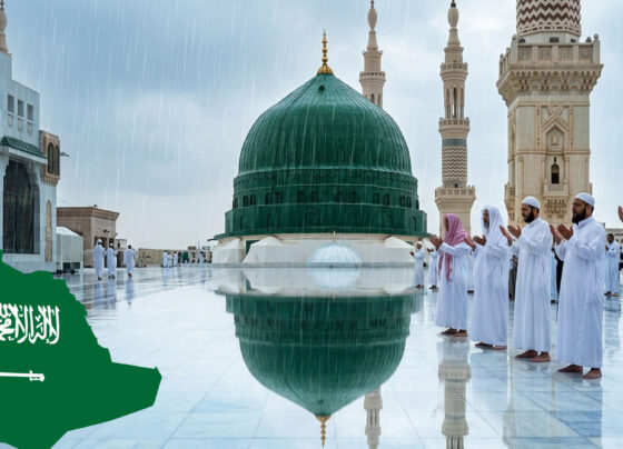 مدینہ منورہ میں بارش موسم خوشگوار ہو گیا