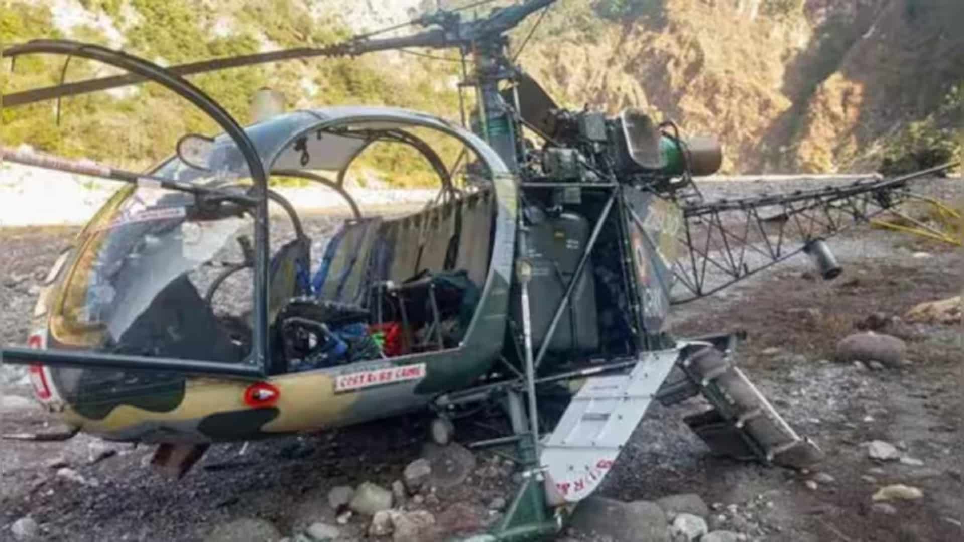 کشتواڑ ہیلی کاپٹر واقعے پرحقائق چھپانے کی کوشش؟ بھارتی فوج کے متضاد دعوے سامنے آ گئے