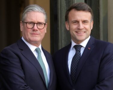 اسٹارمر اور میکرون کے درمیان ٹیلیفونک رابطہ، برطانوی وزیراعظم کا مستقل جنگ بندی پر زور