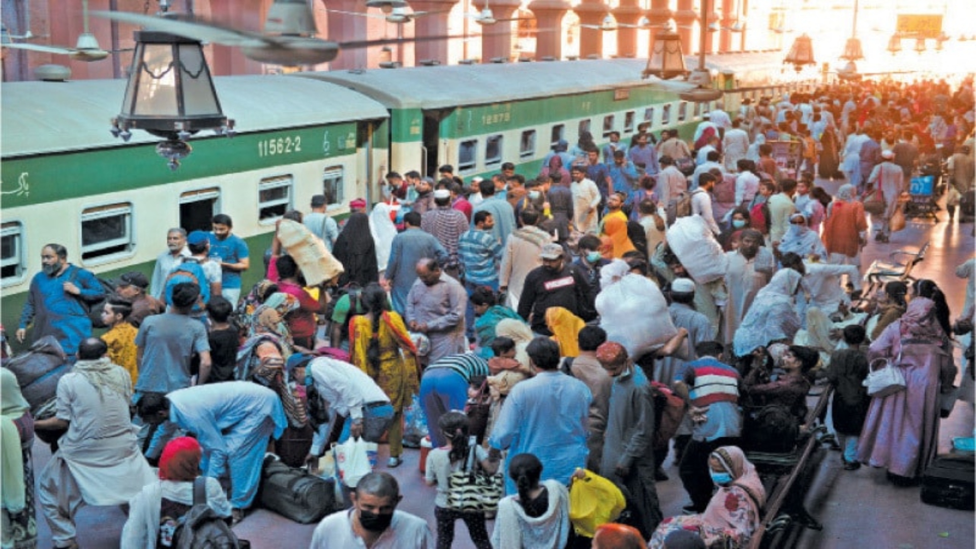 ٹرین کے کرایے میں اضافہ ؟ مسافروں کیلئے اہم خبر آگئی