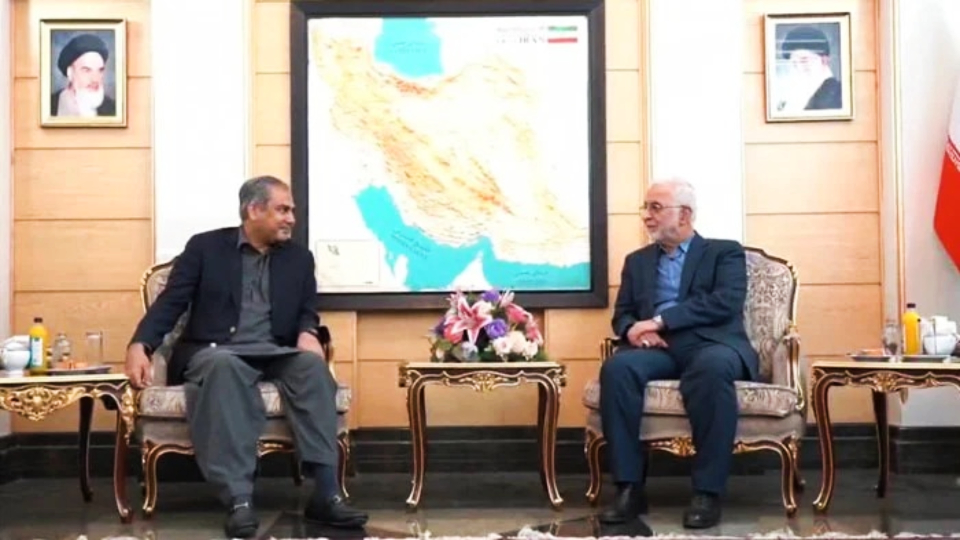 وفاقی وزیر داخلہ کی ایرانی ہم منصب سے ملاقات، علاقائی صورتحال پر تبادلہ خیال