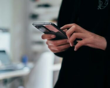 سام سنگ صارفین کیلئے بڑا دھچکا ! اہم فیچر ختم کرنے کا اعلان