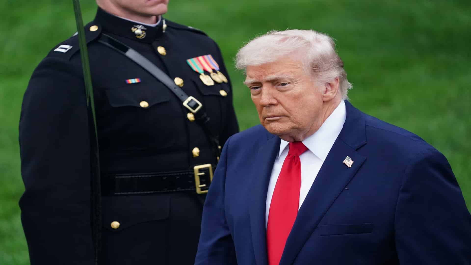 عوام کے اعتماد میں کمی ، ڈونلڈ ٹرمپ کی مقبولیت کا گراف مزید نیچے آگیا ، سروے