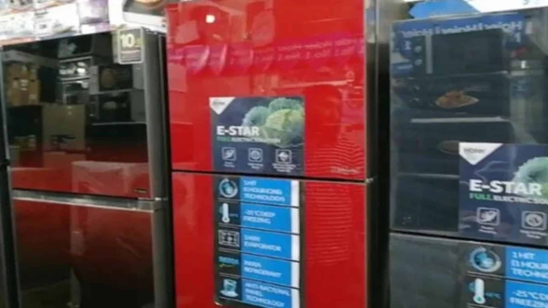 12 سالہ وارنٹی میں والا ریفریجریٹر 3 سال بھی نہ چلا،  کمپنی کے سی ای او کے وارنٹ گرفتاری جاری