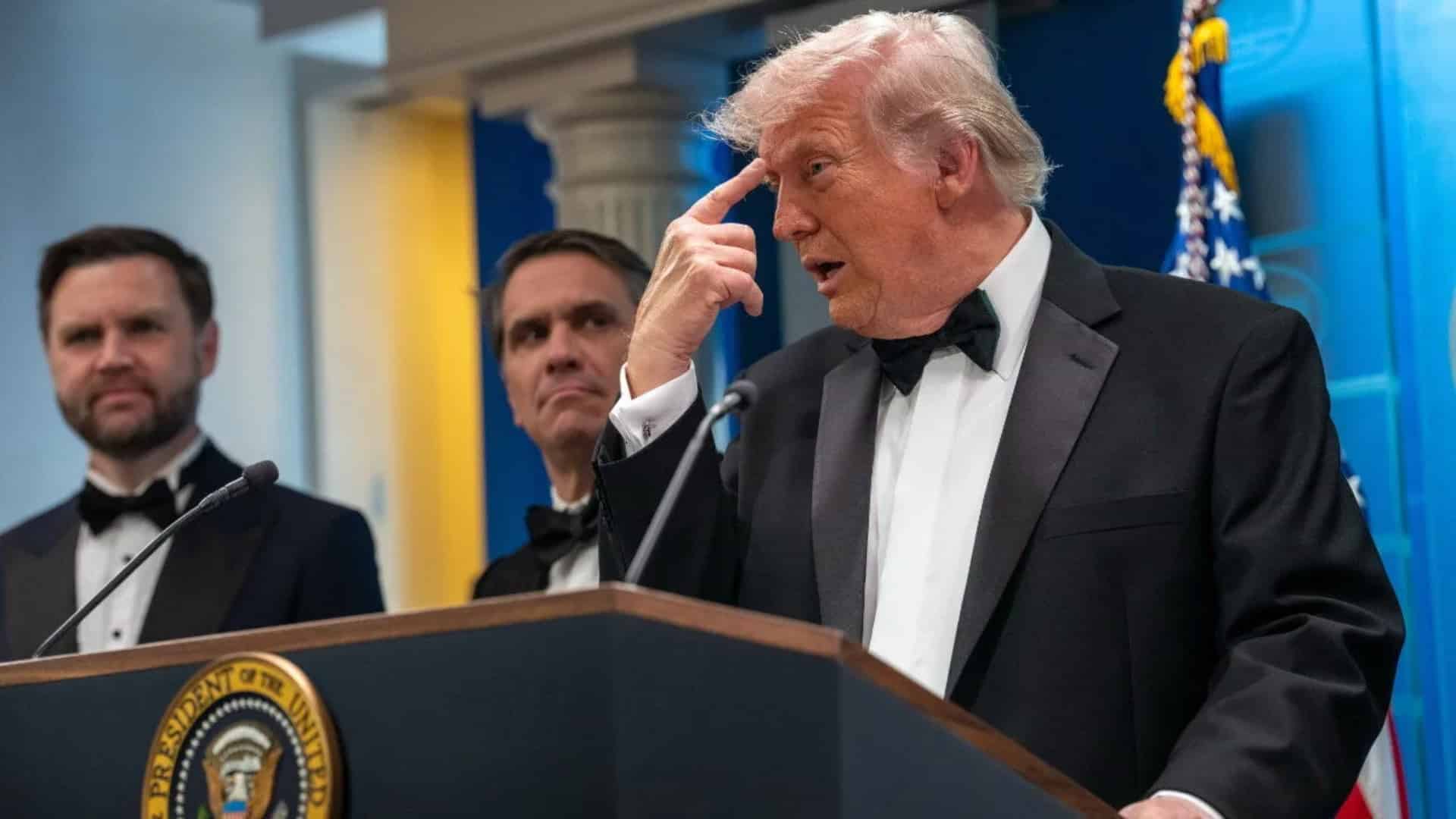 امریکی صدر ڈونلڈ ٹرمپ نے ایران کی ناکہ بندی کو جینیئس فیصلہ قرار دیدیا