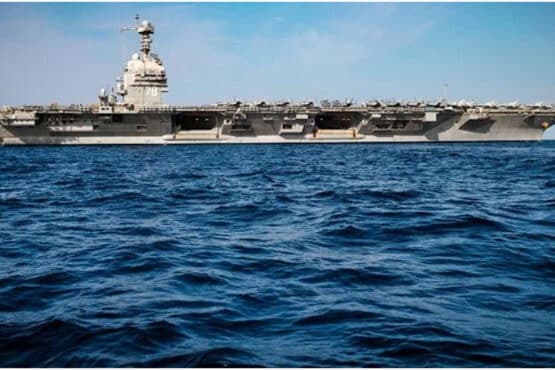 امریکی طیارہ بردار بحری جہاز