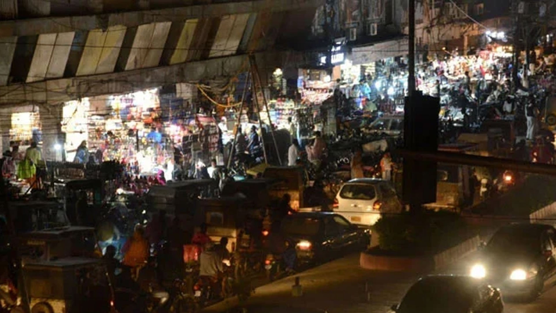 وفاقی حکومت نے ملک بھر کے بازاروں اور شاپنگ مالز کیلئے نئے اوقات کار جاری کردئیے