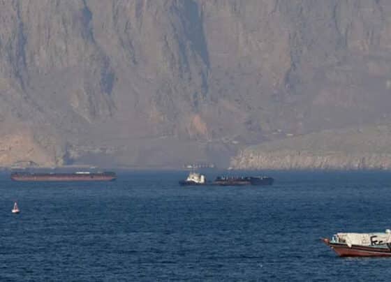 خلیج عمان ہائی الرٹ