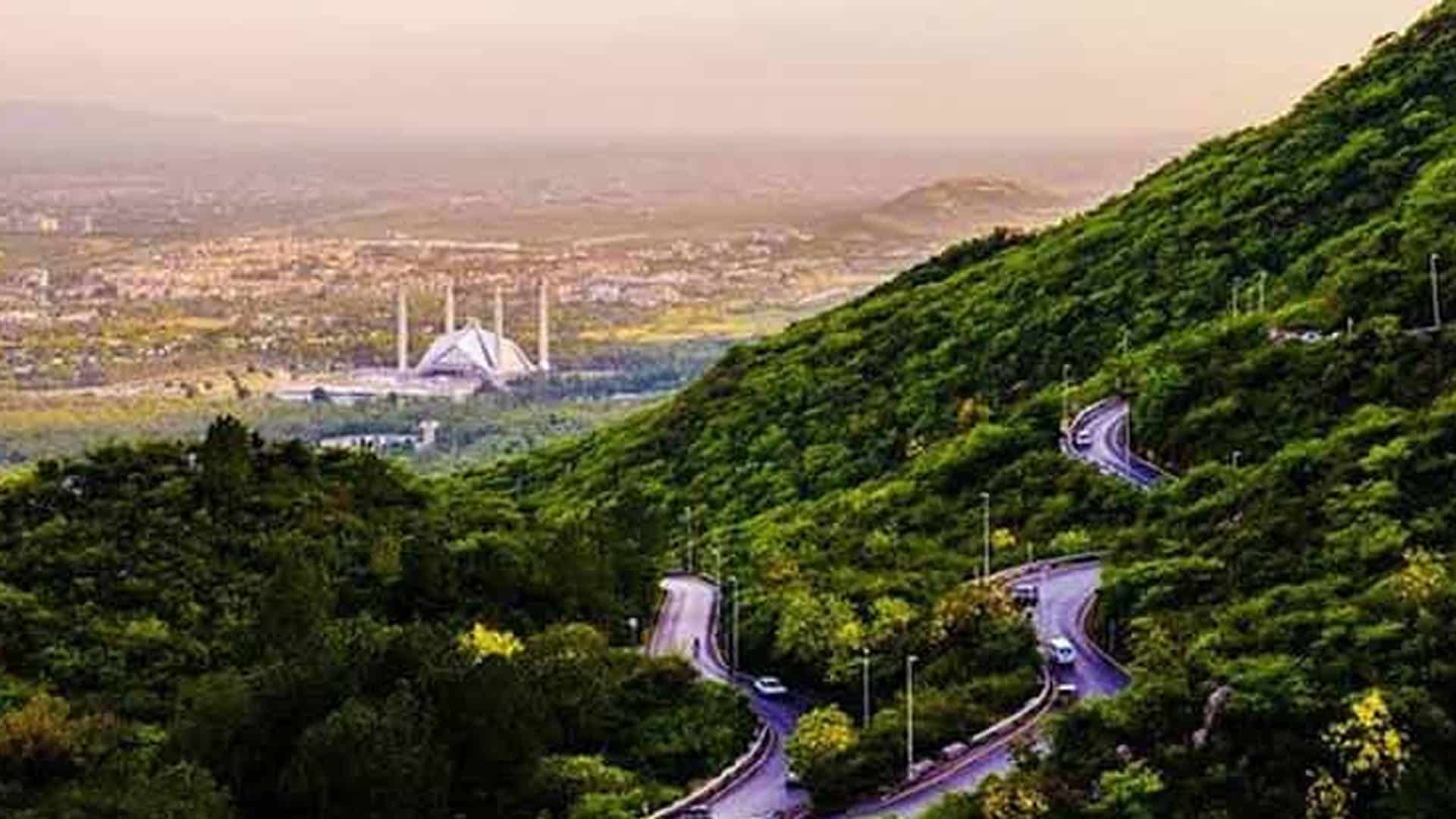 مارگلہ ہلز جانے والوں کیلئے بری خبر، تمام بڑے ٹریلز بند کرنے کا حکم