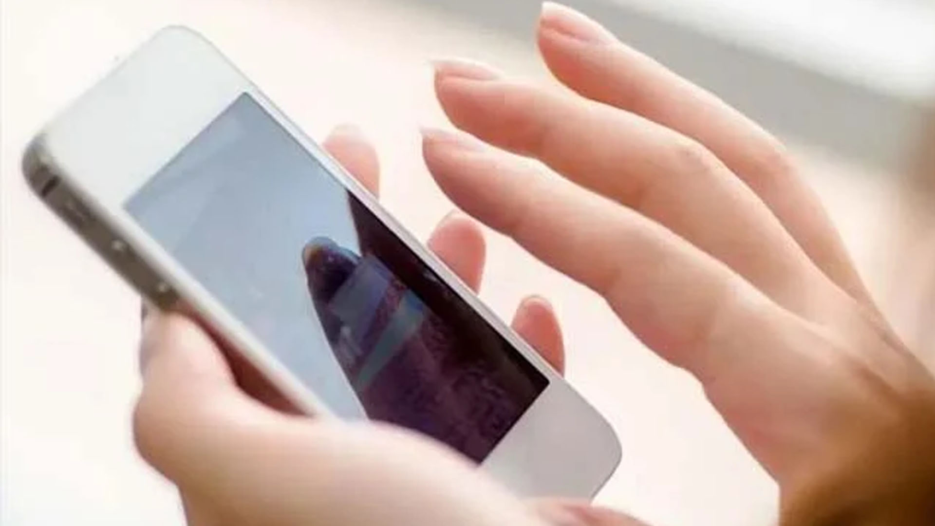 موبائل بیلنس ختم ہونے سے پریشان صارفین کیلئے نئی مفت سروس متعارف