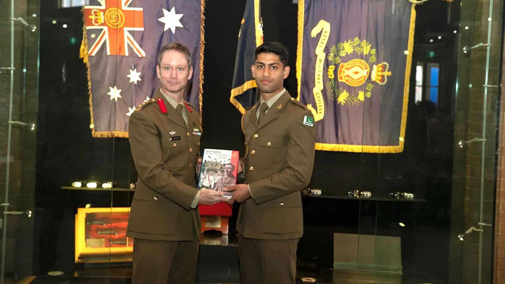 آسٹریلیا میں پاکستانی پرچم سربلند، پاک آرمی قابل فخر، کیڈٹ سردار ارسام عباس نے ’بہترین غیر ملکی کیڈٹ‘ کا اعزاز جیت لیا