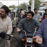 5 روپے ’اونٹ کے منہ میں زیرہ‘ شہریوں نے پیٹرولیم مصنوعات کی نئی قیمتیں مسترد