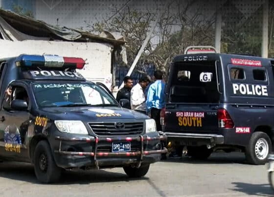 کراچی میں سیکیورٹی اداروں کا بڑا کریک ڈاؤن، گینگ وار کمانڈر مہراج ہلاک