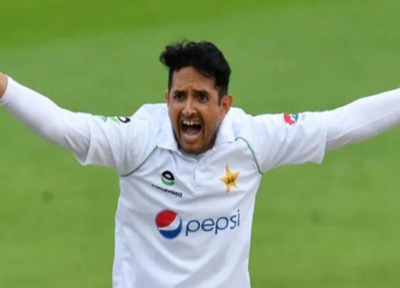 ڈھاکہ ٹیسٹ ، پاکستانی فاسٹ باؤلر محمد عباس نے بڑا اعزاز اپنے نام کر لیا