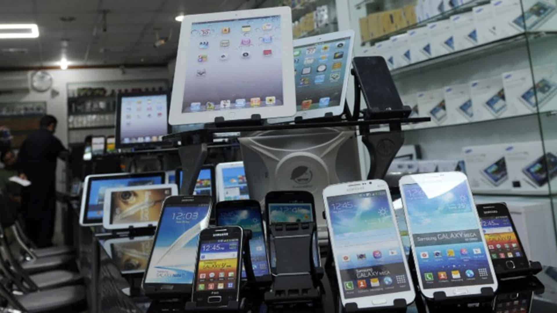 موبائل فون خریدنے کی خواہش مند افراد کے لئے بری خبر