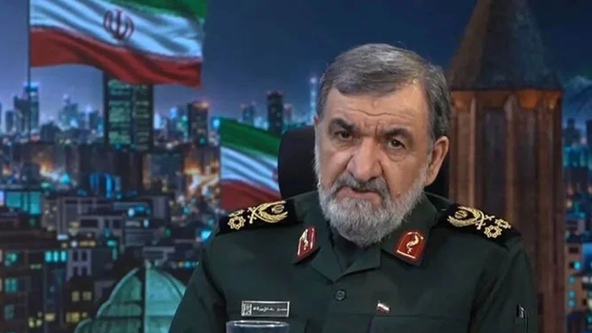 محسن رضائی کا امریکی پالیسیوں پر سوالیہ نشان، آبنائے ہرمز میں بدامنی پھیلانے والوں کو خبردار کردیا