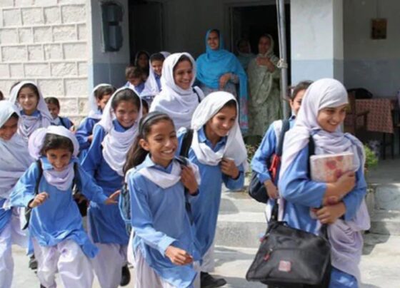 پنجاب حکومت کا سکولوں میں گرمیوں کی تعطیلات کا اعلان