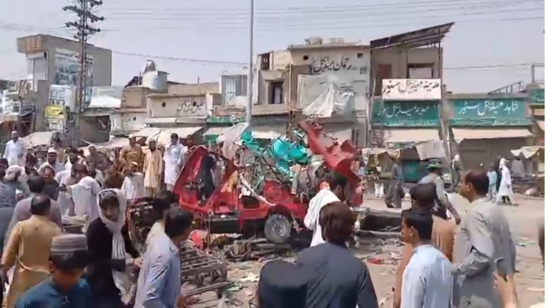 لکی مروت : سرائے نورنگ بازار میں دھماکہ ، 9 افراد شہید، متعدد زخمی