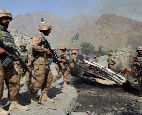 باجوڑ میں مینا اور عنایت کلے میں خوارج کے ناکام حملے میں 9 خوارج جہنم واصل