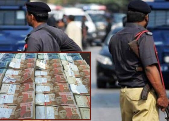 کراچی میں بینکوں سے بھاری رقم لیکر نکلنے والے شہریوں کیلئے پولیس سکیورٹی کا اعلان