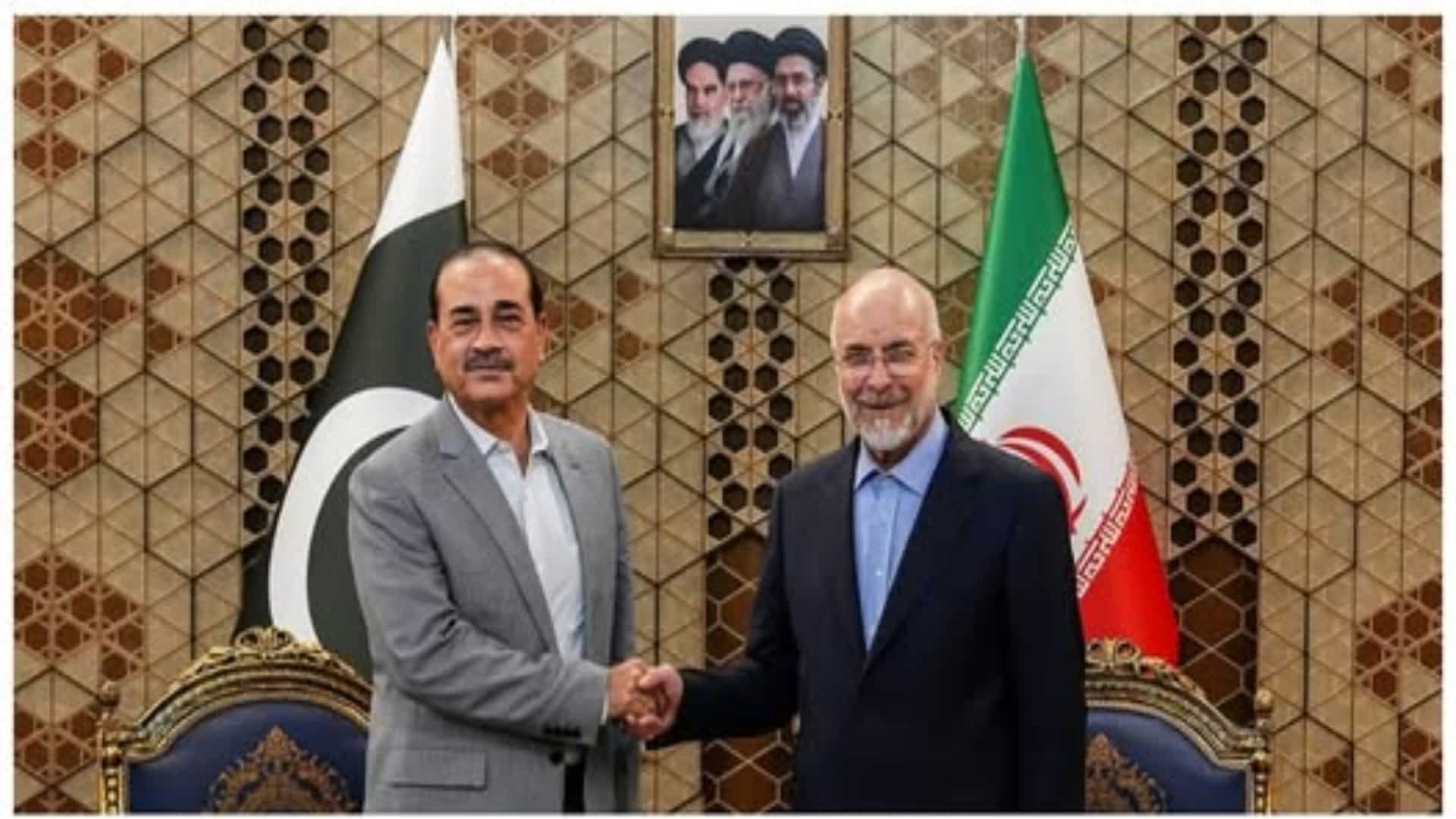 دورہ تہران ، فیلڈ مارشل عاصم منیر کی ایرانی پارلیمنٹ کے سپیکر باقر قالیباف سے ملاقات