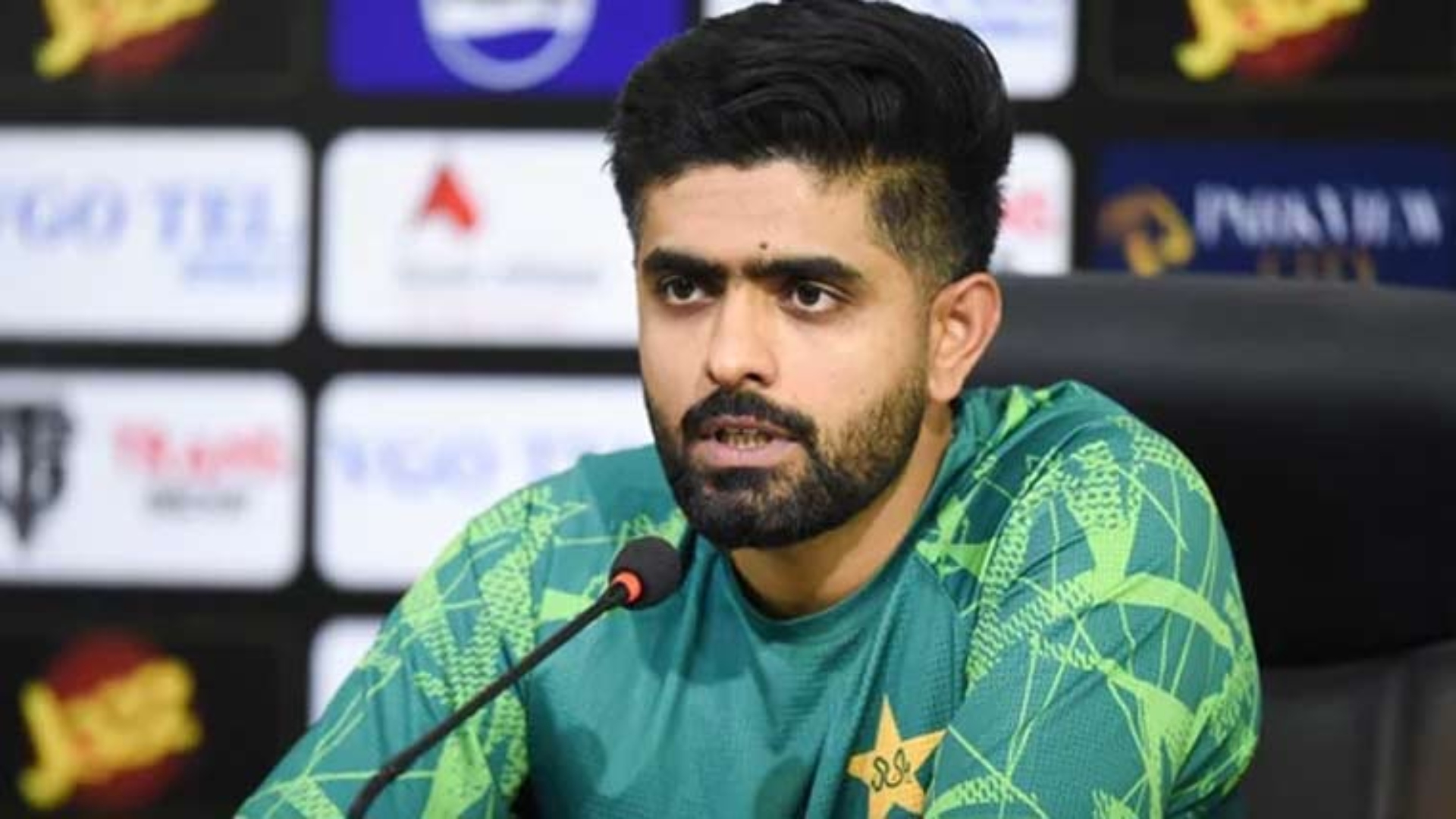 پچ بیٹنگ کیلئے اچھی تھی مگر پارنٹر شپ نہیں بنا سکے، بیٹنگ یونٹ کو ذمہ داری لینا پڑے گی ، بابر اعظم