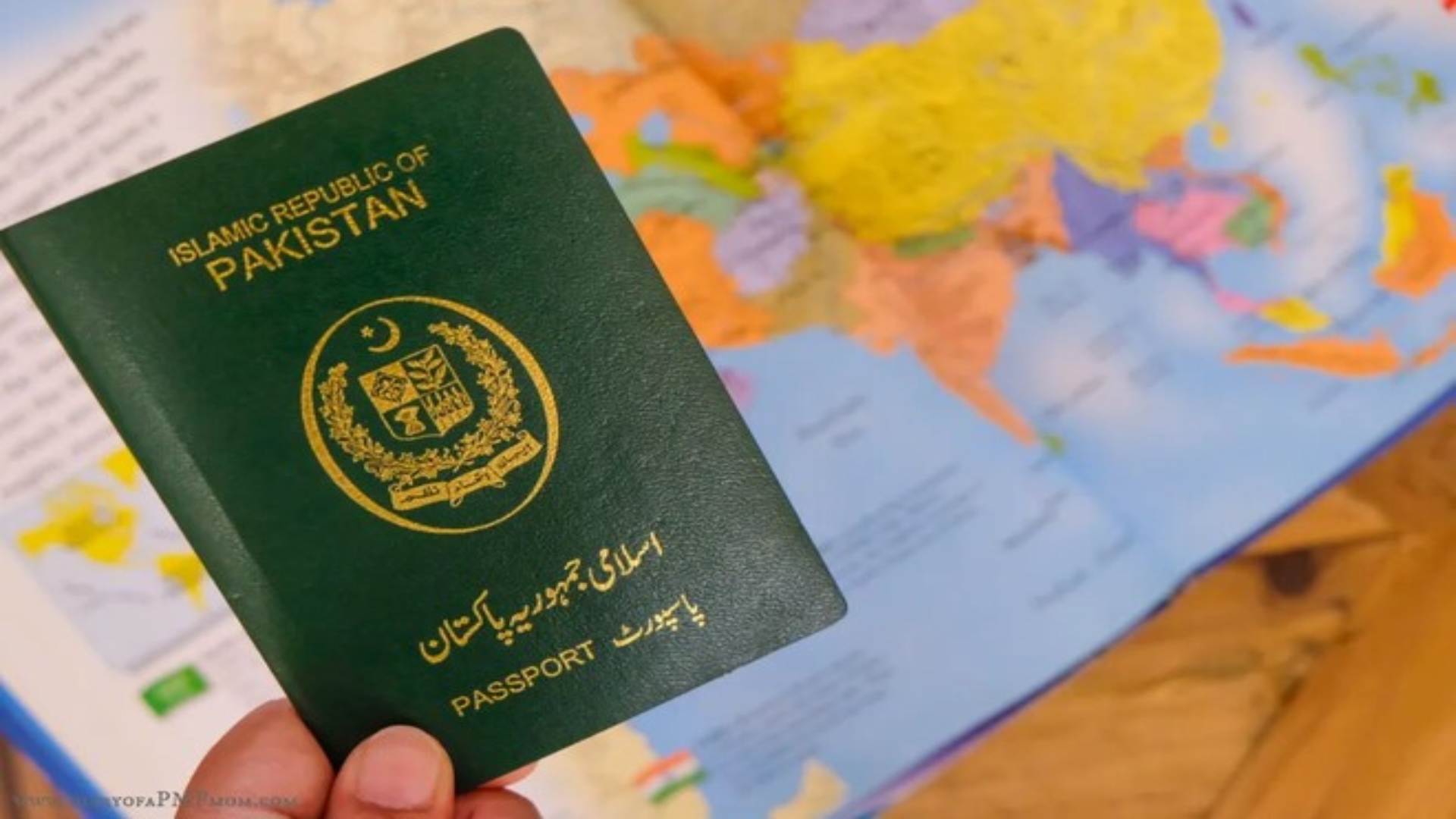 بیرونِ ملک جانیوالے کن افراد کیلئے ای پروٹیکٹر سرٹیفکیٹ لازمی ہے؟ سرکاری وضاحت آگئی