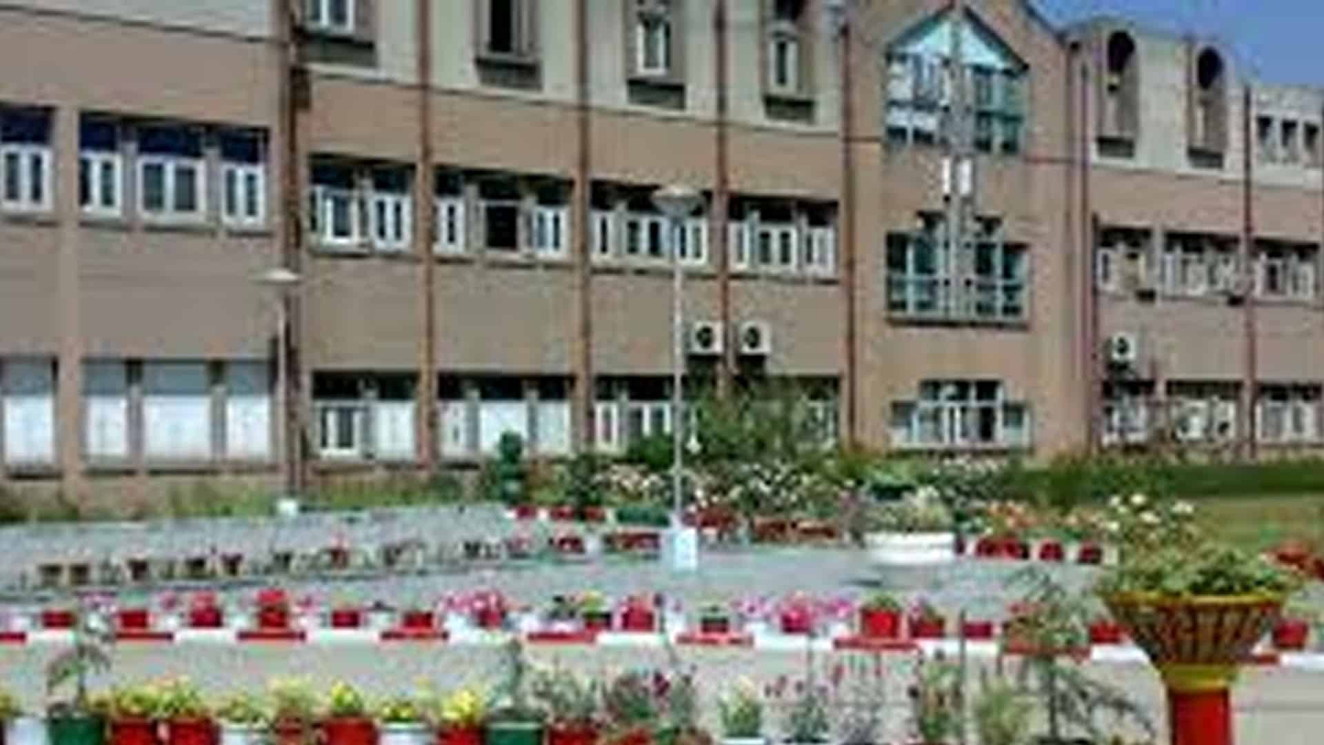 ایوب ٹیچنگ ہسپتال ادویات سکینڈل، کتنے لوگ ملوث، کرپشن کیسے کی گئی؟