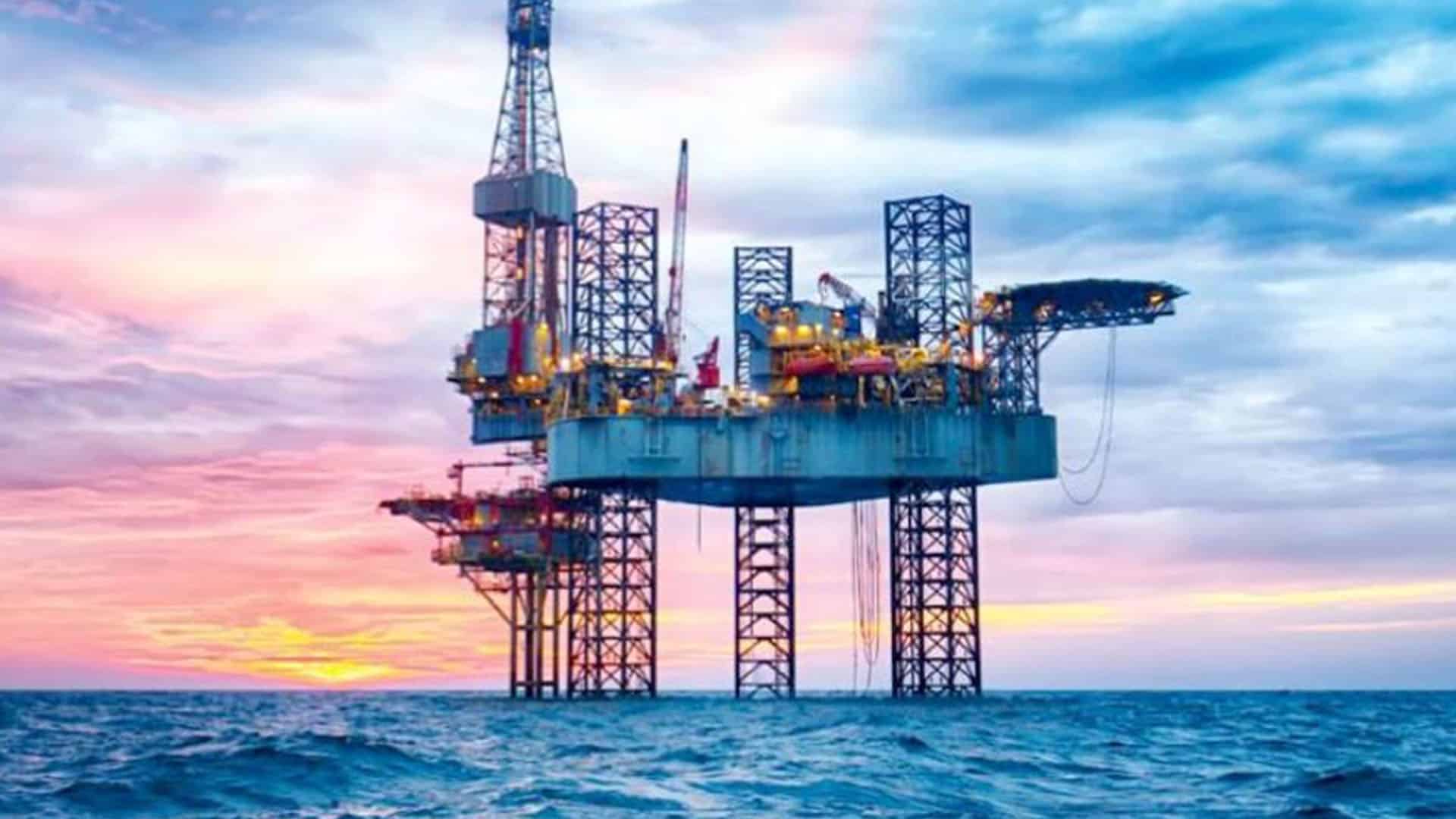 پاکستانی قوم کیلئے بڑی خوشخبری، سمندر سے تیل اور گیس کی تلاش کیلئے بڑا منصوبہ شروع کر دیا