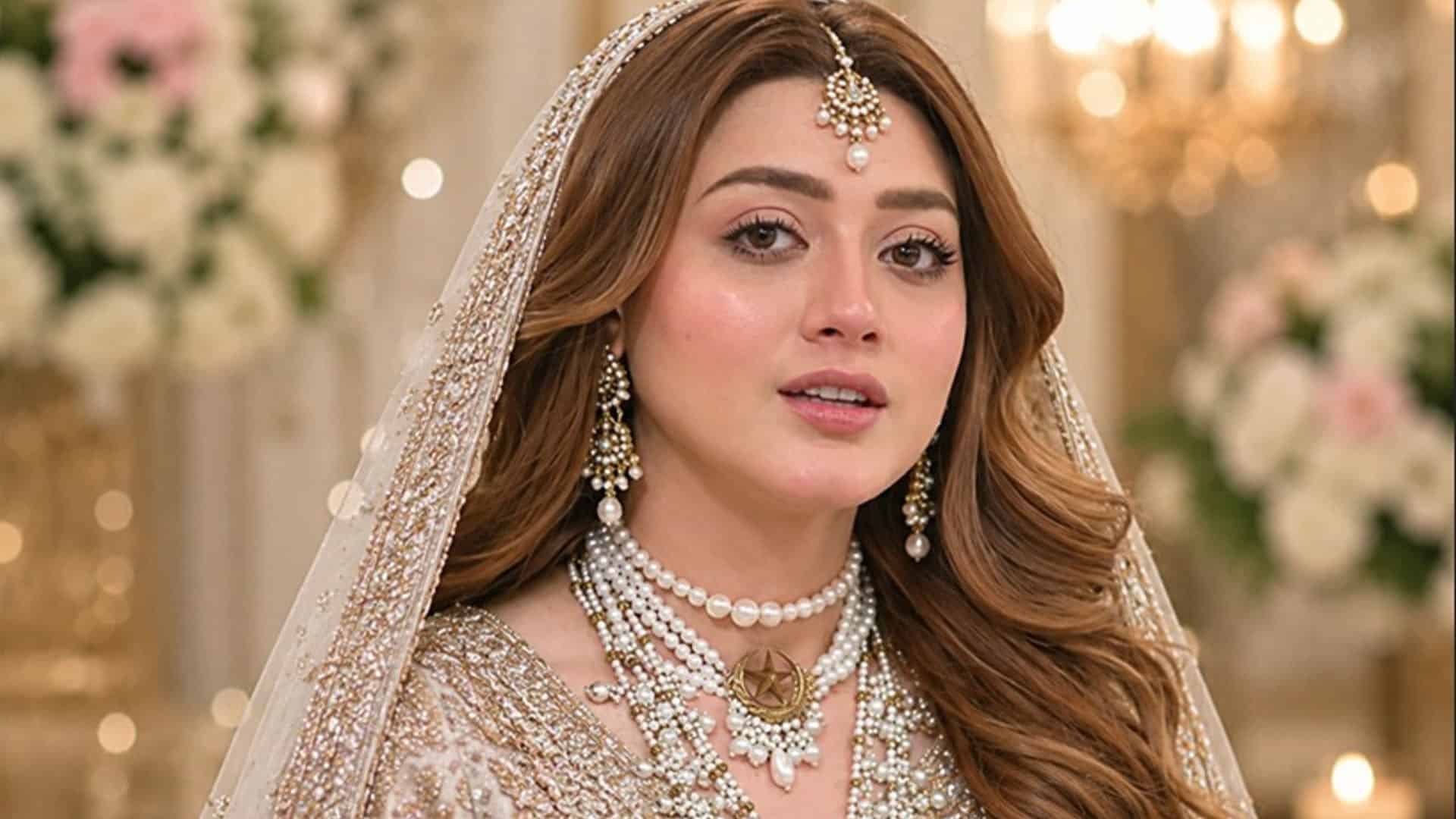 مومنہ اقبال کی تصاویر اور ویڈیوز وائرل