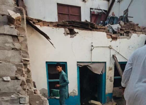 مکان کی چھت گر گئی