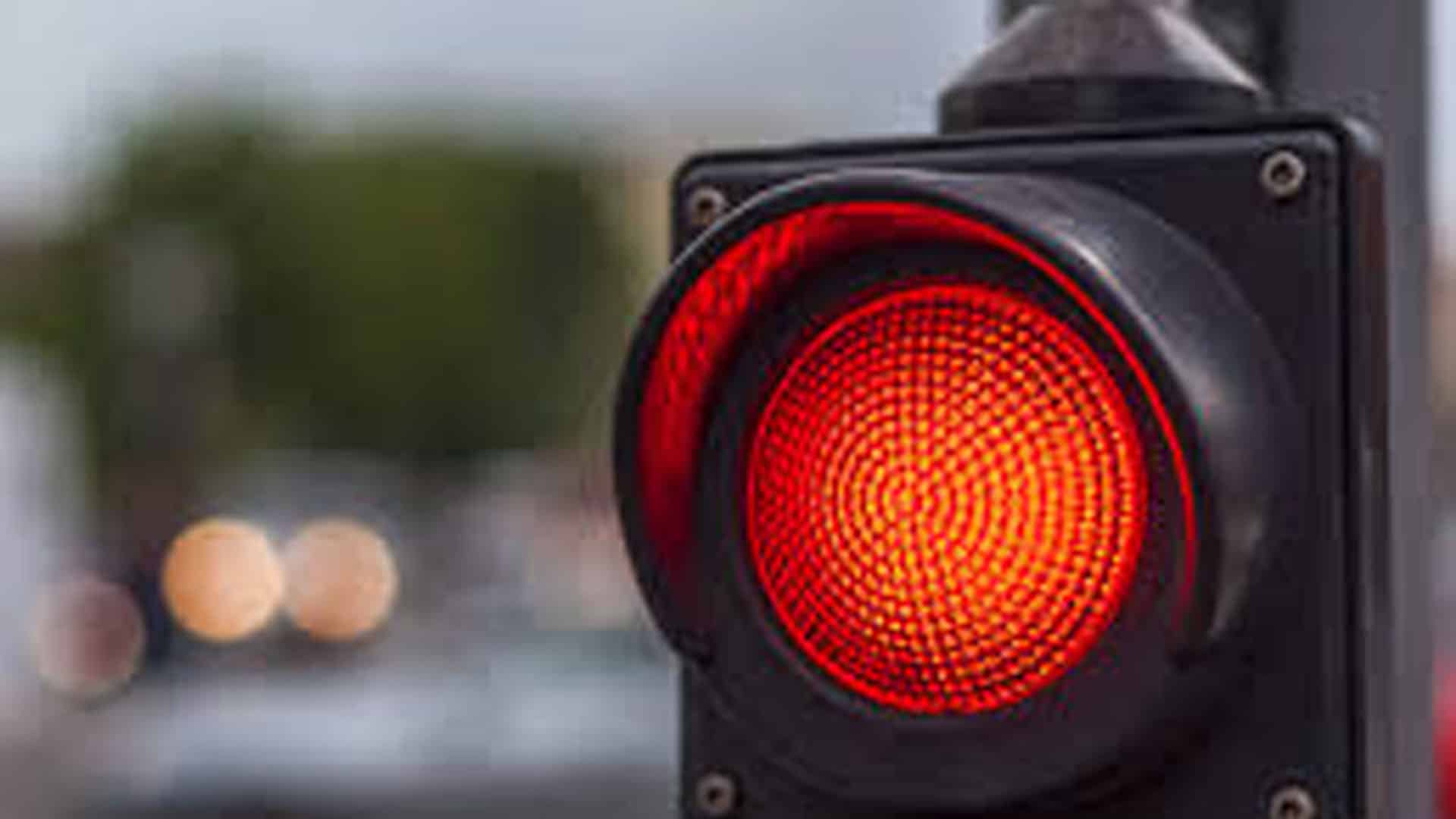 سال میں صرف ایک مرتبہ گرین ہونے والا دنیا کا منفرد ٹریفک سگنل