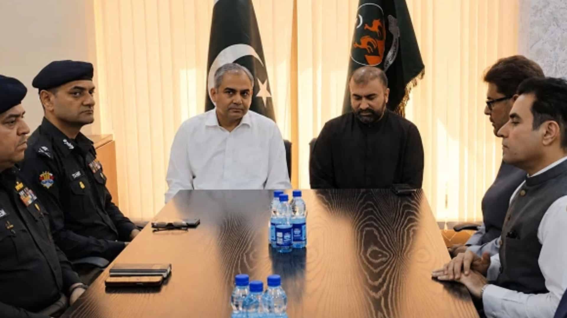 وزیر داخلہ اور وزیراعلیٰ بلوچستان کی زیر صدارت اہم اجلاس، کوئٹہ دھماکے کی ابتدائی رپورٹ پیش