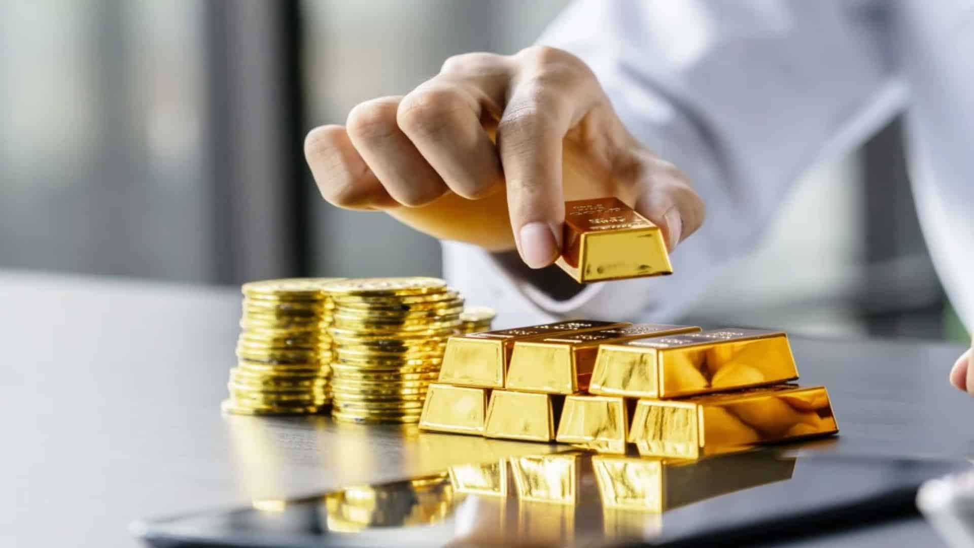 عالمی مارکیٹ میں سونے کی بڑی گراوٹ ، قیمتیں 7ماہ کی کم ترین سطح پر پہنچ گئیں