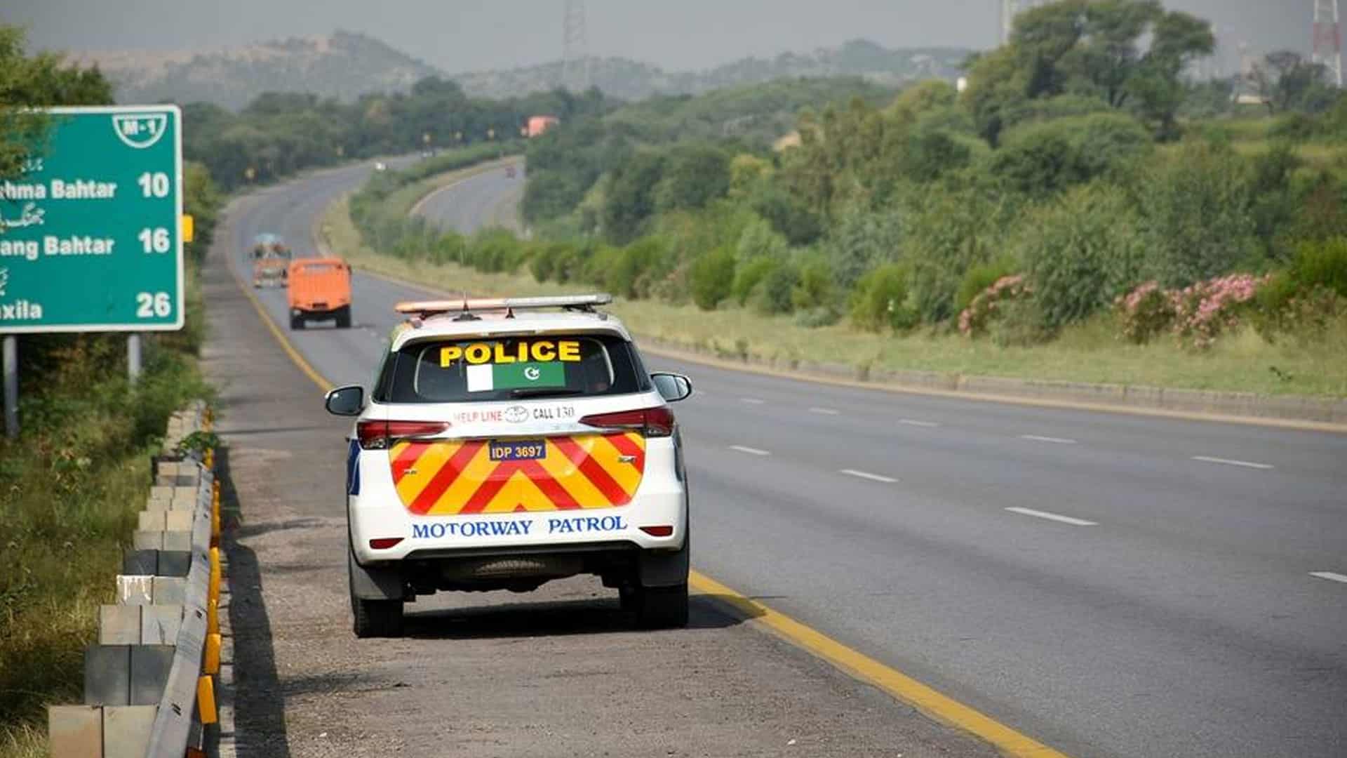 مسافروں کے لیے بڑی خوشخبری، موٹرویز اور قومی شاہراہوں پر پرانا قانون بحال