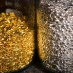 ملک میں سونے اور چاندی کی قیمت میں پھر اضافہ ، فی تولہ قیمت کیا رہی ؟