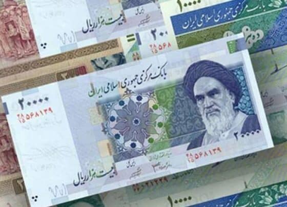 ایرانی ریال خریدنے والوں کو جھٹکا، لمحوں میں سارا حساب بدل گیا!