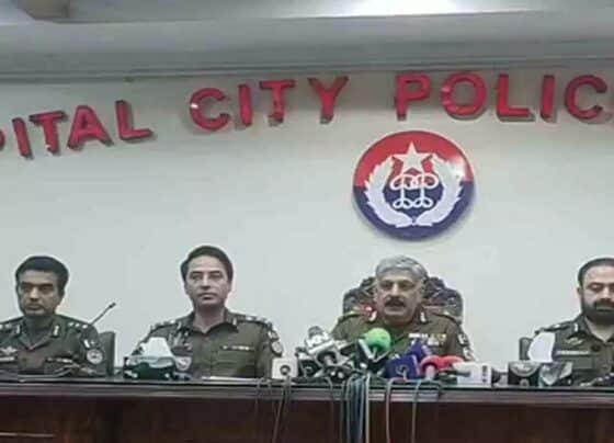 محرم الحرام : لاہور میں فول پروف سکیورٹی انتظامات، 4ہزار مجالس کی مانیٹرنگ، ایک لاکھ سے زائد پولیس اہلکار تعینات