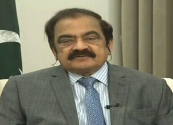 کراچی کی حالت انتہائی تشویشناک ہے جس کو نظر انداز نہیں کیا جاسکتا، راناثنا اللہ