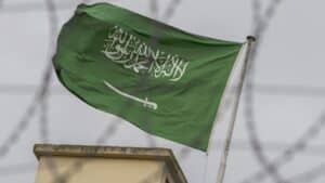 سعودی عرب میں مقیم غیرملکیوں کیلئے اہم ہدایت، تاخیر مہنگی پڑ سکتی ہے