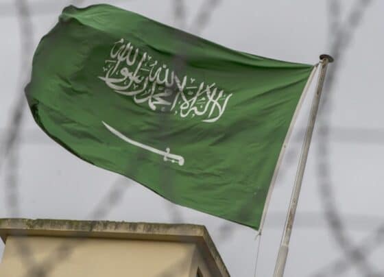 سعودی عرب میں مقیم غیرملکیوں کیلئے اہم ہدایت، تاخیر مہنگی پڑ سکتی ہے