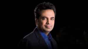 جیو ڈاکیومنٹری تنازع ، بروقت معذرت نے معاملہ سنگین ہونے سے بچا لیا، سینئرصحافی طلعت حسین