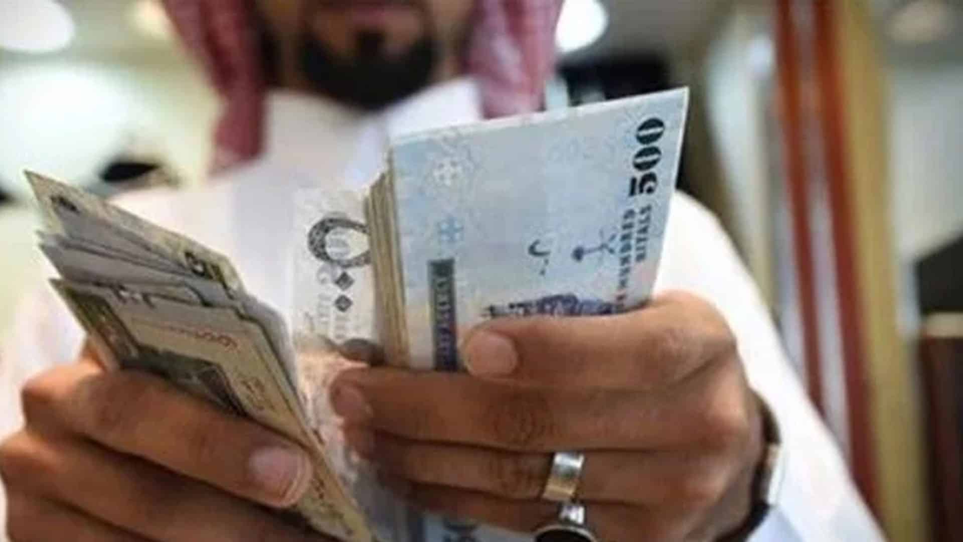 تنخواہ وقت پر نہ ملے تو کیا کیا جائے؟ سعودی حکومت کا غیر ملکیوں کیلئے بڑا اعلان