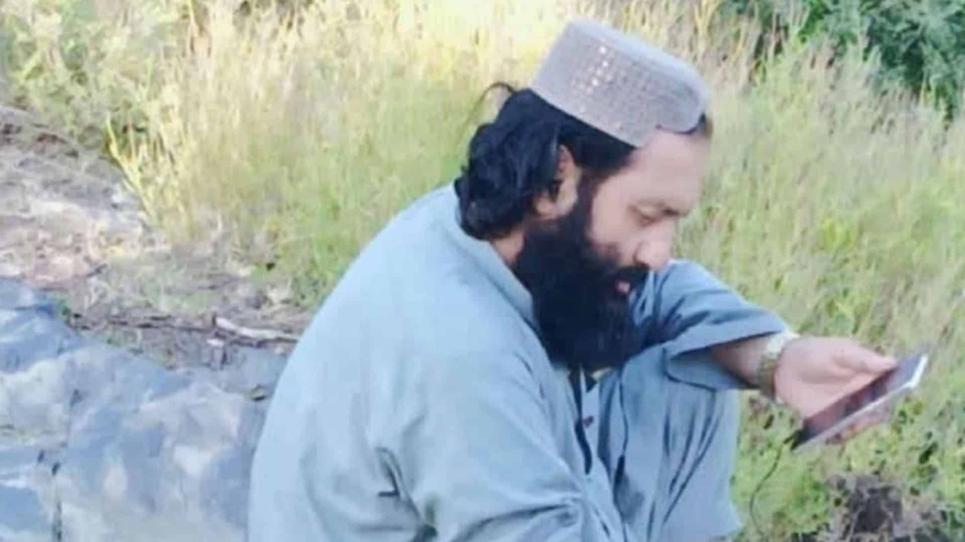 سکیورٹی فورسز کی افغان سرحد اور باجوڑ میں کاروائیاں ،خوارجی کمانڈر  سمیت 29 دہشتگرد ہلاک، متعددٹھکانے تباہ