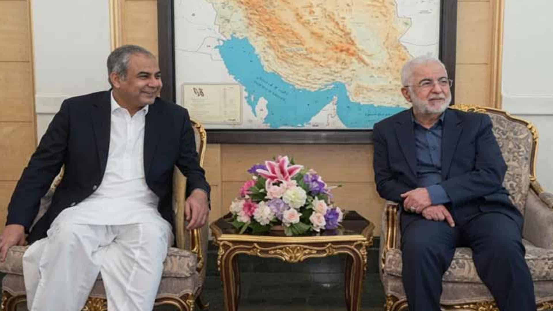 محسن نقوی کی ایرانی وزیر داخلہ سے اہم ملاقات،خطے کی صورتحال پر تفصیلی تبادلہ خیال