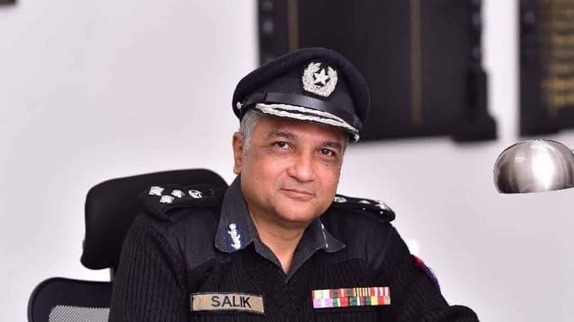 آئی جی جیل خانہ جات پنجاب میاں فاروق نذیر ریٹائر ،میاں سالک جلال کو چارج سونپ دیا گیا
