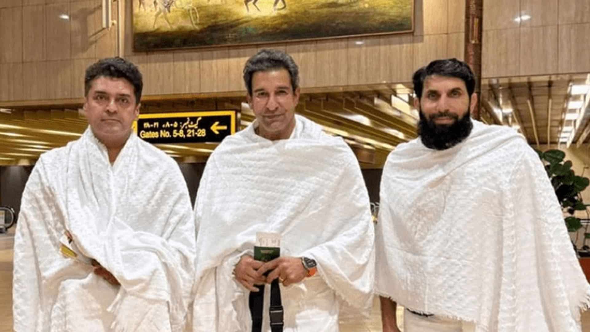 وسیم اکرم، مصباح الحق اور فخرِ عالم نے حج کے بعد سر کے بال کیوں نہیں منڈوائے؟ وضاحت سامنے آگئی