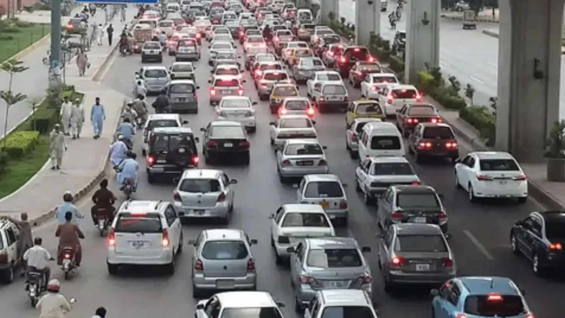 ایک ہزار سی سی سے زائد کمرشل اور بڑی گاڑیوں کے ٹوکن ٹیکس میں اضافہ